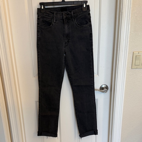 MOTHER Rascal Ankle Slit Flip Black Ankle Jeans - Picture 2 of 10